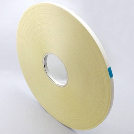 Dubbelzijdig PET tape, zeer sterk/zeer sterk, witte schutlaag 9 mm | 200 m