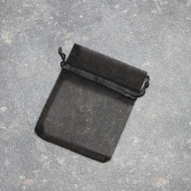 Organza zakjes met satijnbandsluiting zwart | 75 x 100 mm