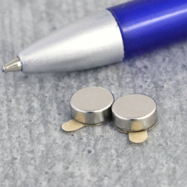 Neodymium magneetrondjes, zelfklevend, 8 mm x 3 mm, N35 