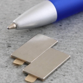 Neodymium blokmagneten rechthoekig, zelfklevend, vernikkeld 20 x 10 mm | 2 mm