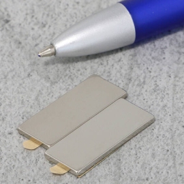 Neodymium blokmagneten rechthoekig, zelfklevend, vernikkeld 25 x 10 mm | 1.5 mm