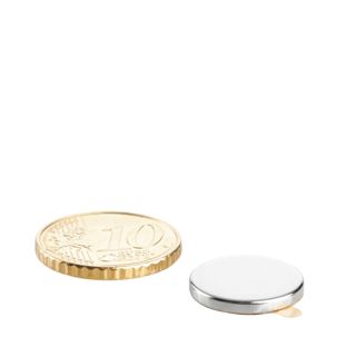 Neodymium magneetrondjes, zelfklevend null | 15 mm x 2 mm | null