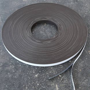 Magneetband, zelfklevend 10 mm | standaard lijm  | 1.5 mm | 30 m