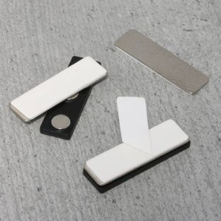 Magneet voor naambadges, zelfklevend 45 x 13 mm  | 3 magneetrondjes 