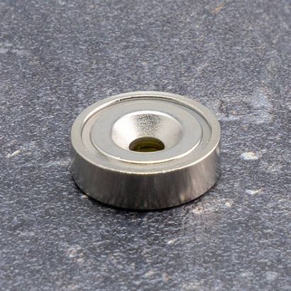 Magneet met verzonken gat/potmagneet, neodymium 20 mm | 9 kg | null